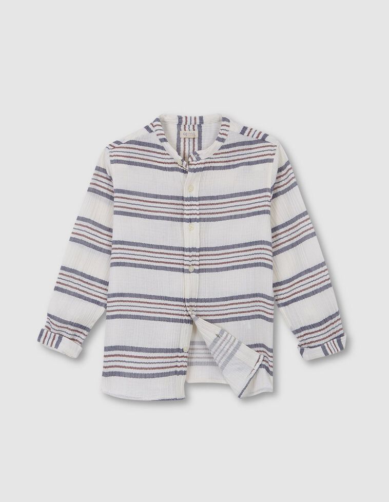 Camisa com padrão de riscas horizontais  azul média