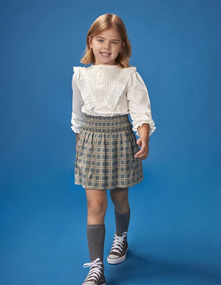 Bluse mit V-Ausschnitt und gerafften Ärmelbündchen, in Weiß Bluse mit V-Ausschnitt und gerafften Ärmelbündchen, in Weiß