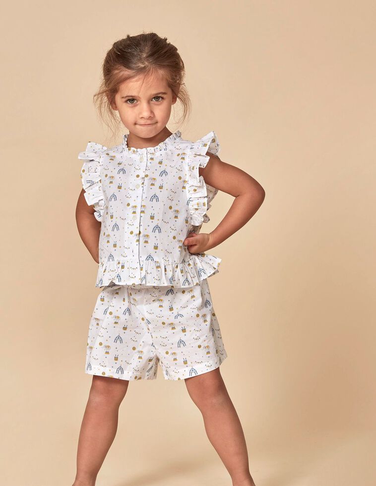 Pijama  branca com estampado de circo 
