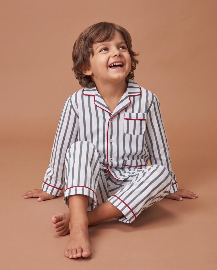 Pijama verde &agrave;s riscas menino