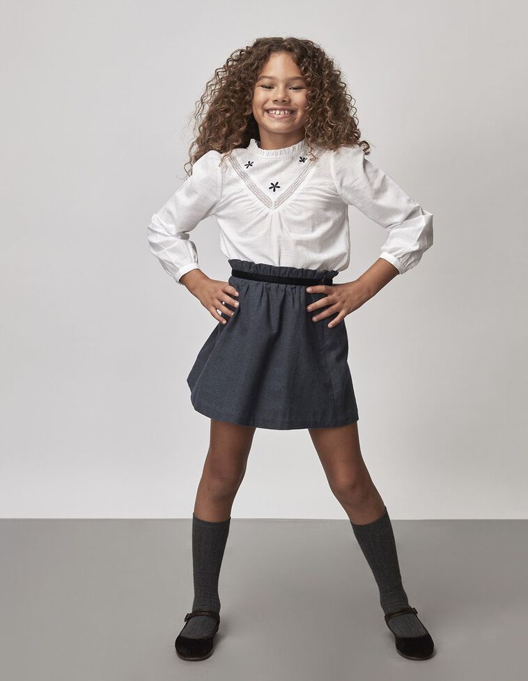 Camisa branca Gola Folho Com Bordados Branco Ótico