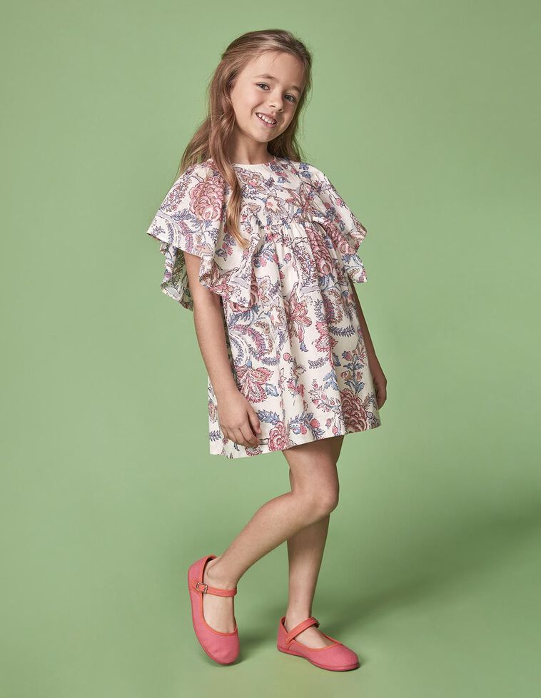 Robe blanche à fleurs