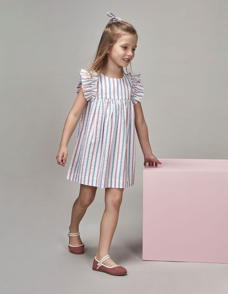Robe rayée à volants sur manches bleu clair