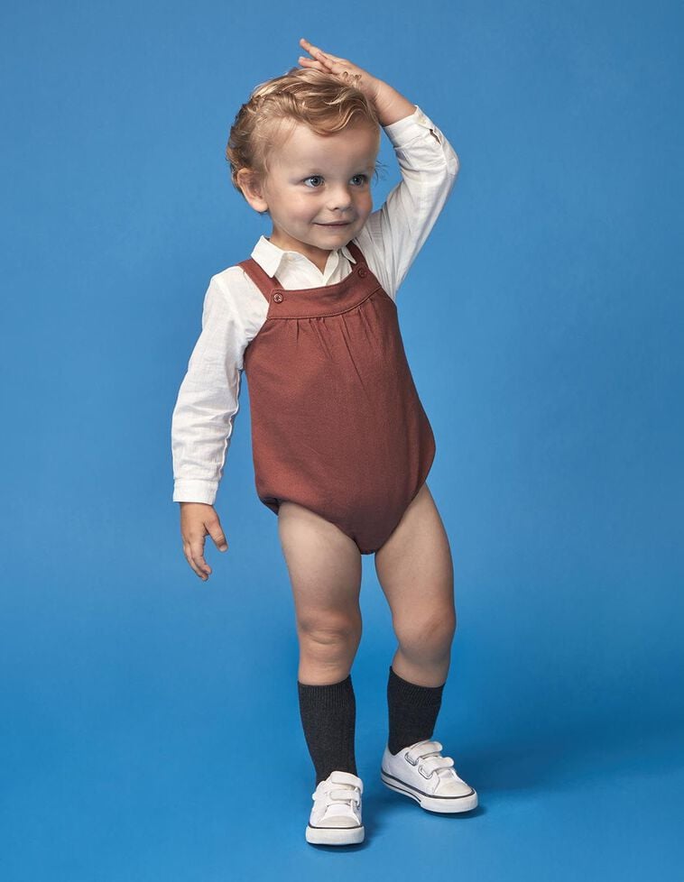 Barboteuse à bretelles marron