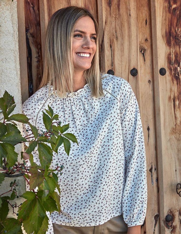 Blusa Florinhas Cru