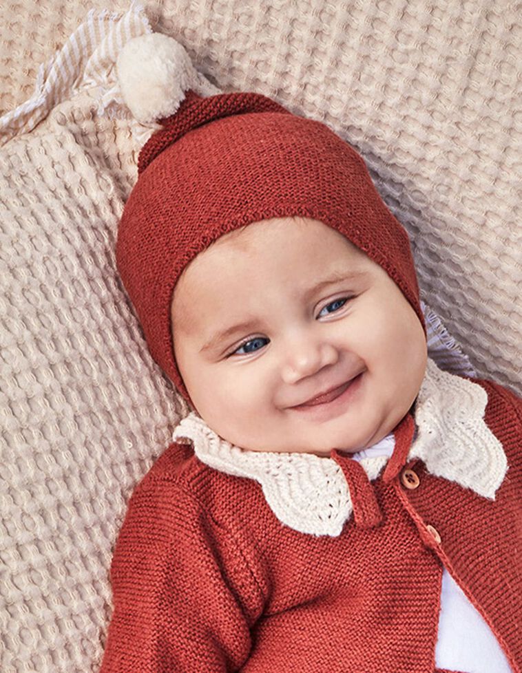 Capa Pompom  Vermelho Escuro