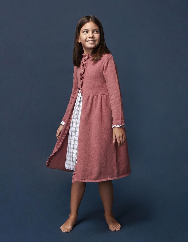 Robe de chambre en tricot avec laine et volant rose