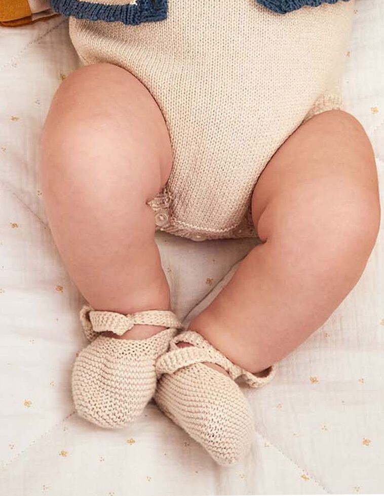 Babiestiefelchen in Steingrau