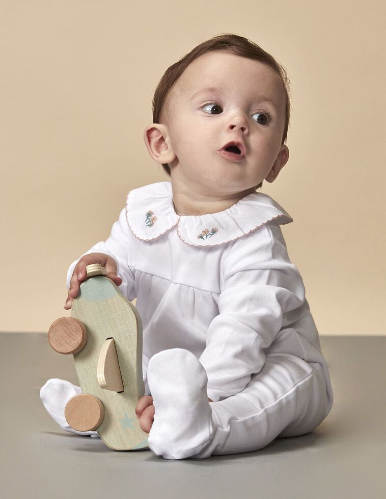 Pijama Com Gola Bordado Branco Ótico