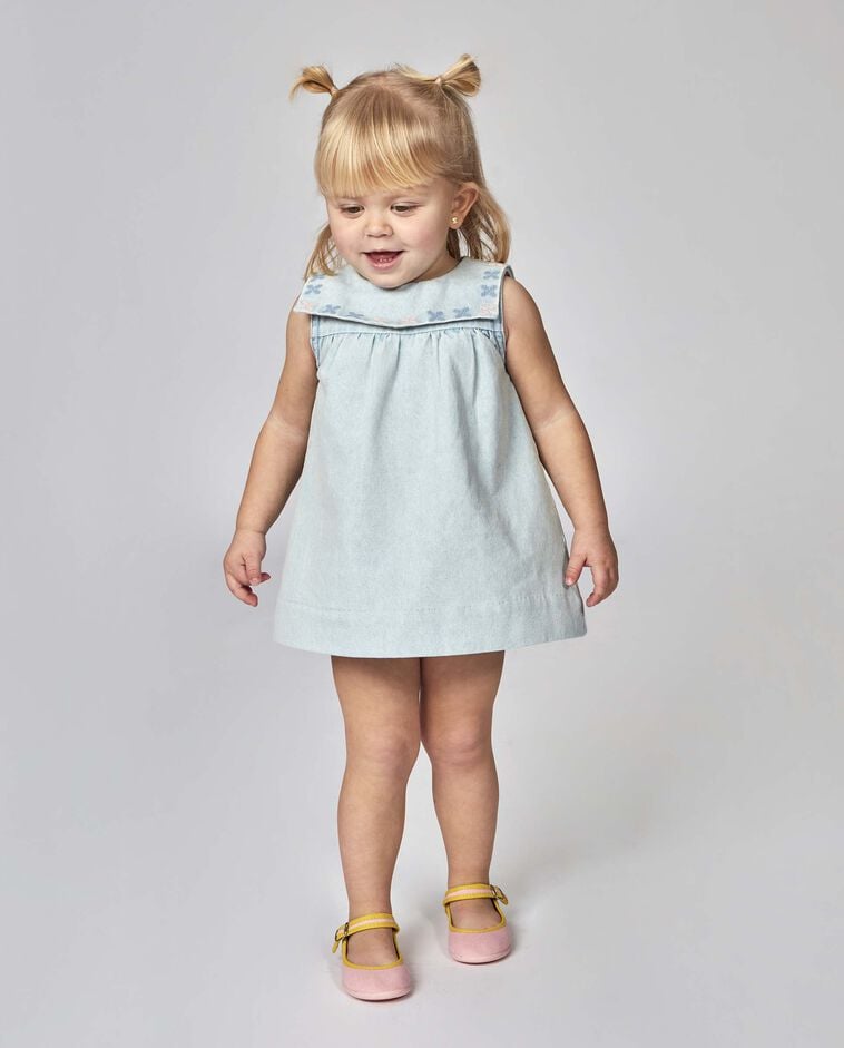 Vestido denim com bordados denim