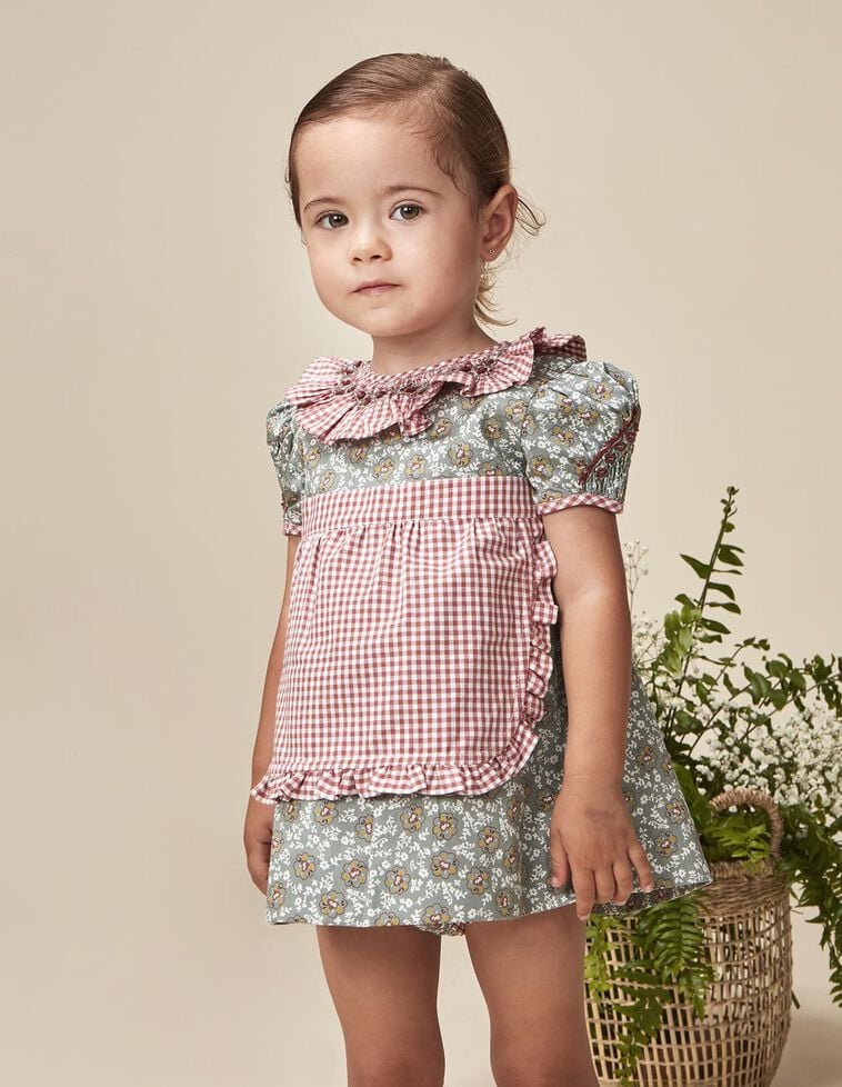 Vestito con grembiule verde scuro