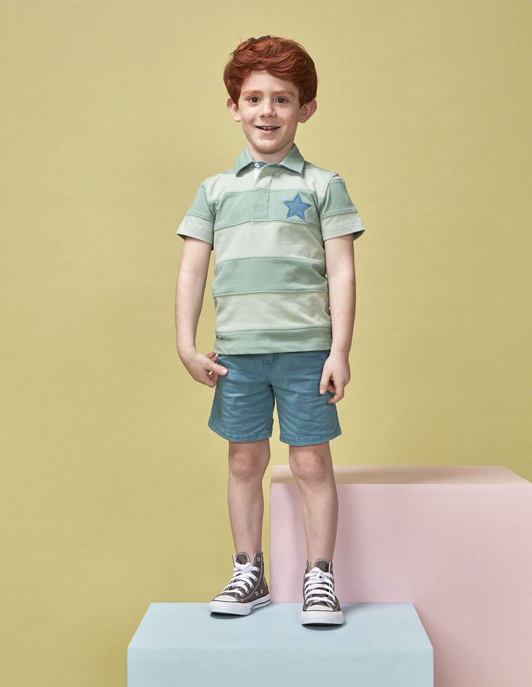 Polo a righe con stella verde