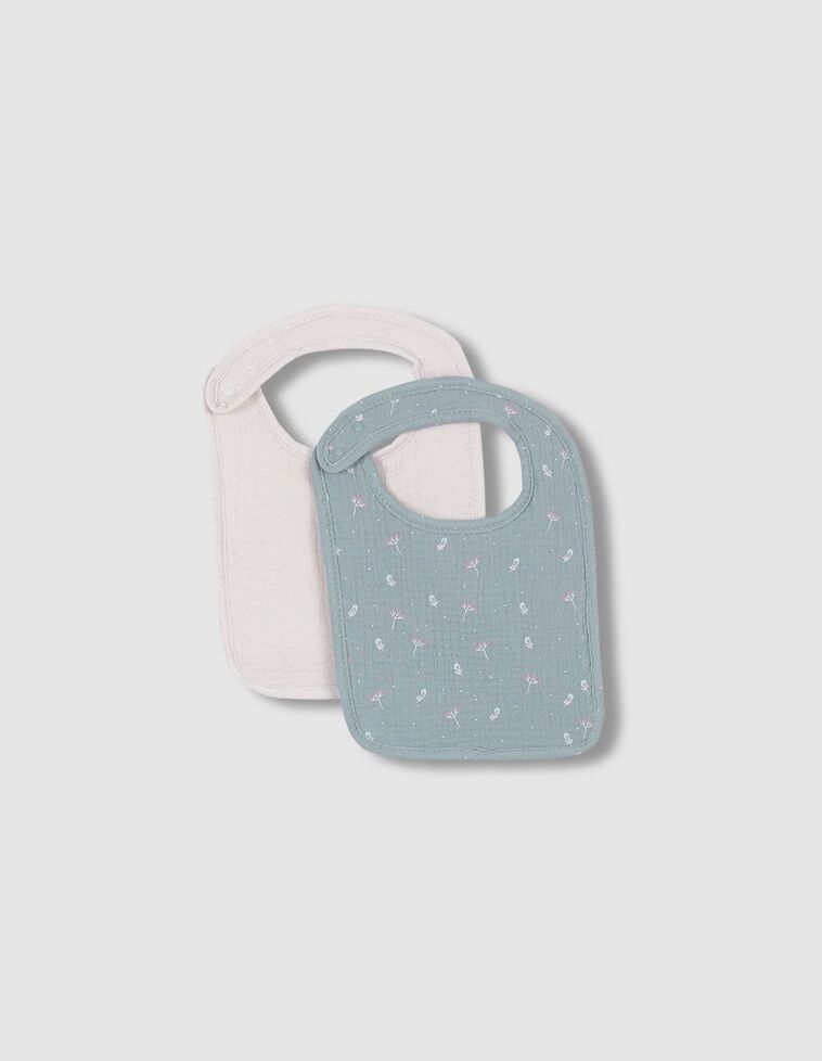 Conjunto de babetes com estampado de folhas