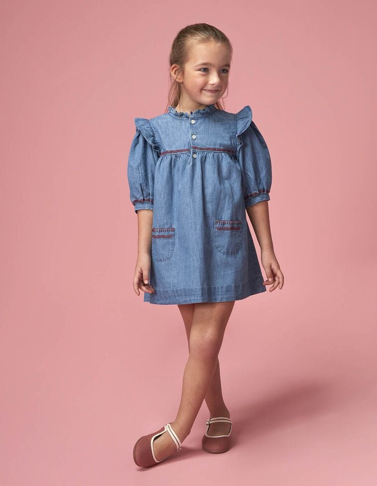 Robe en jean avec broderie bleu clair