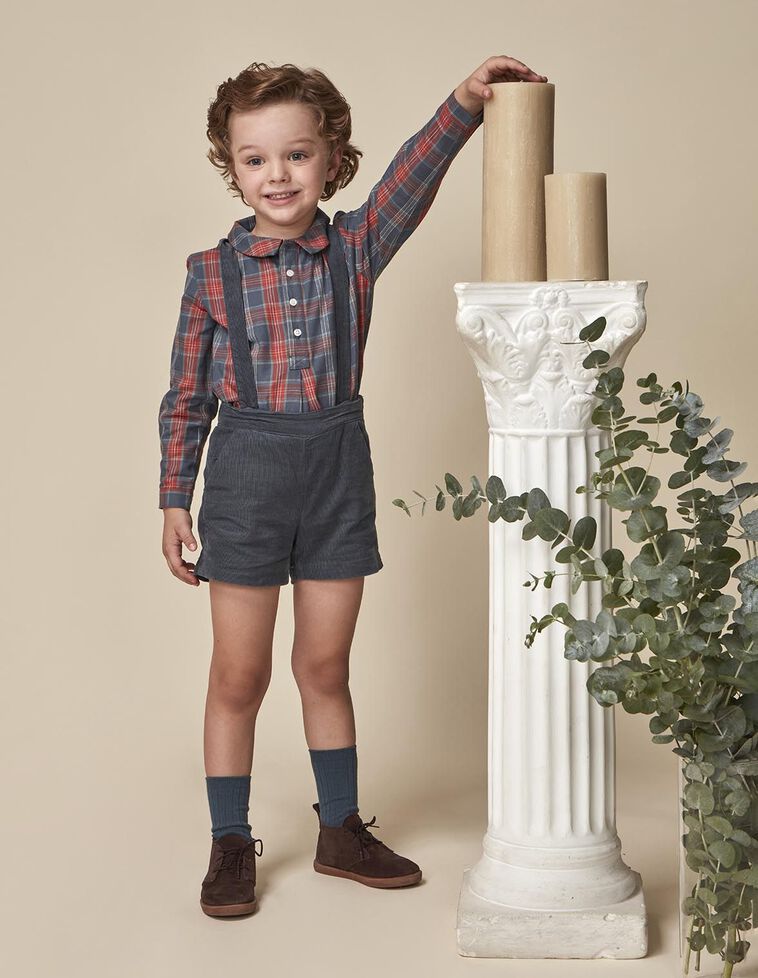 Pantaloncini con bretelle removibili azzurro chiaro