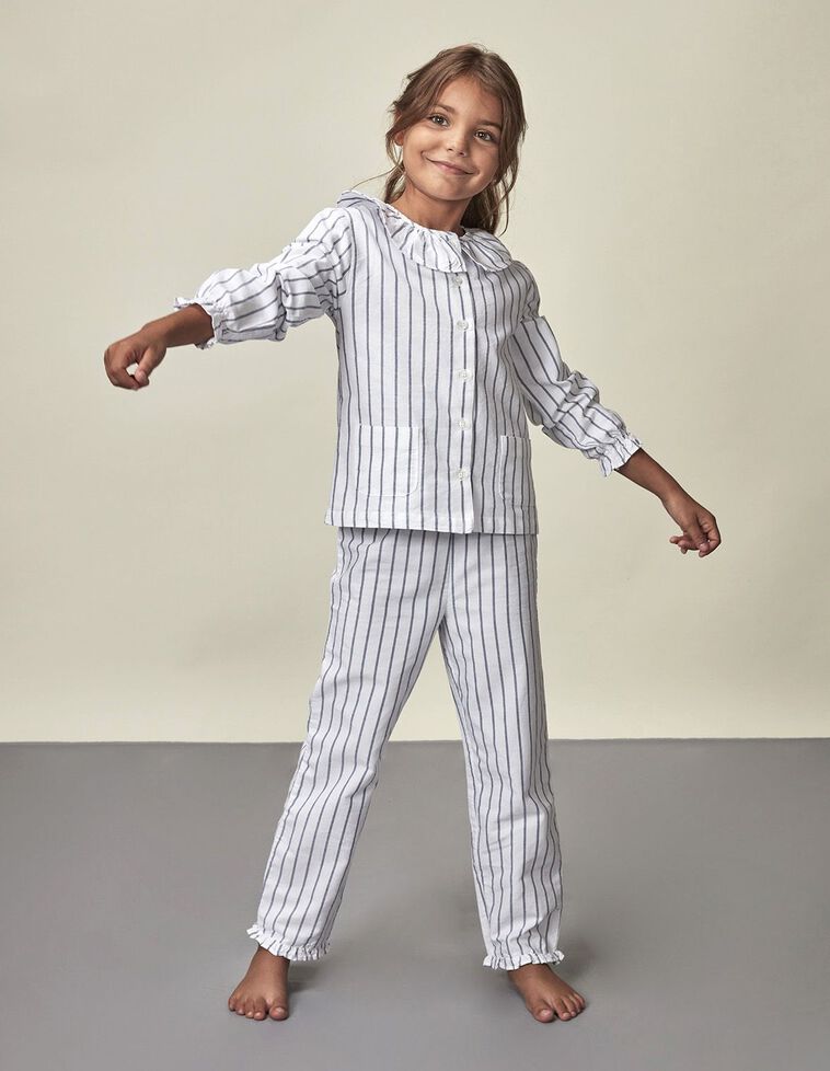 Pijama De Riscas Branco Ótico