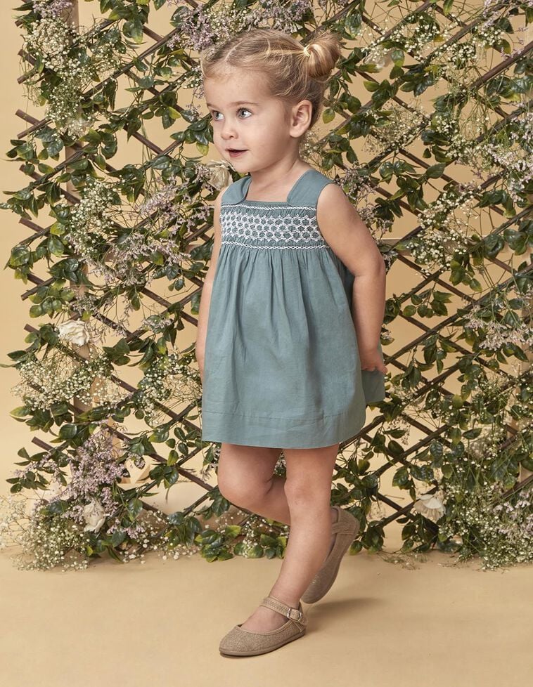 Robe en popeline avec nid d'abeille en bleu clair