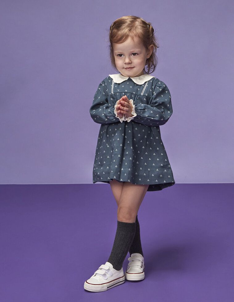 Vestido Petróleo Com Gola E Fitas Bordadas A Contrastar Petróleo
