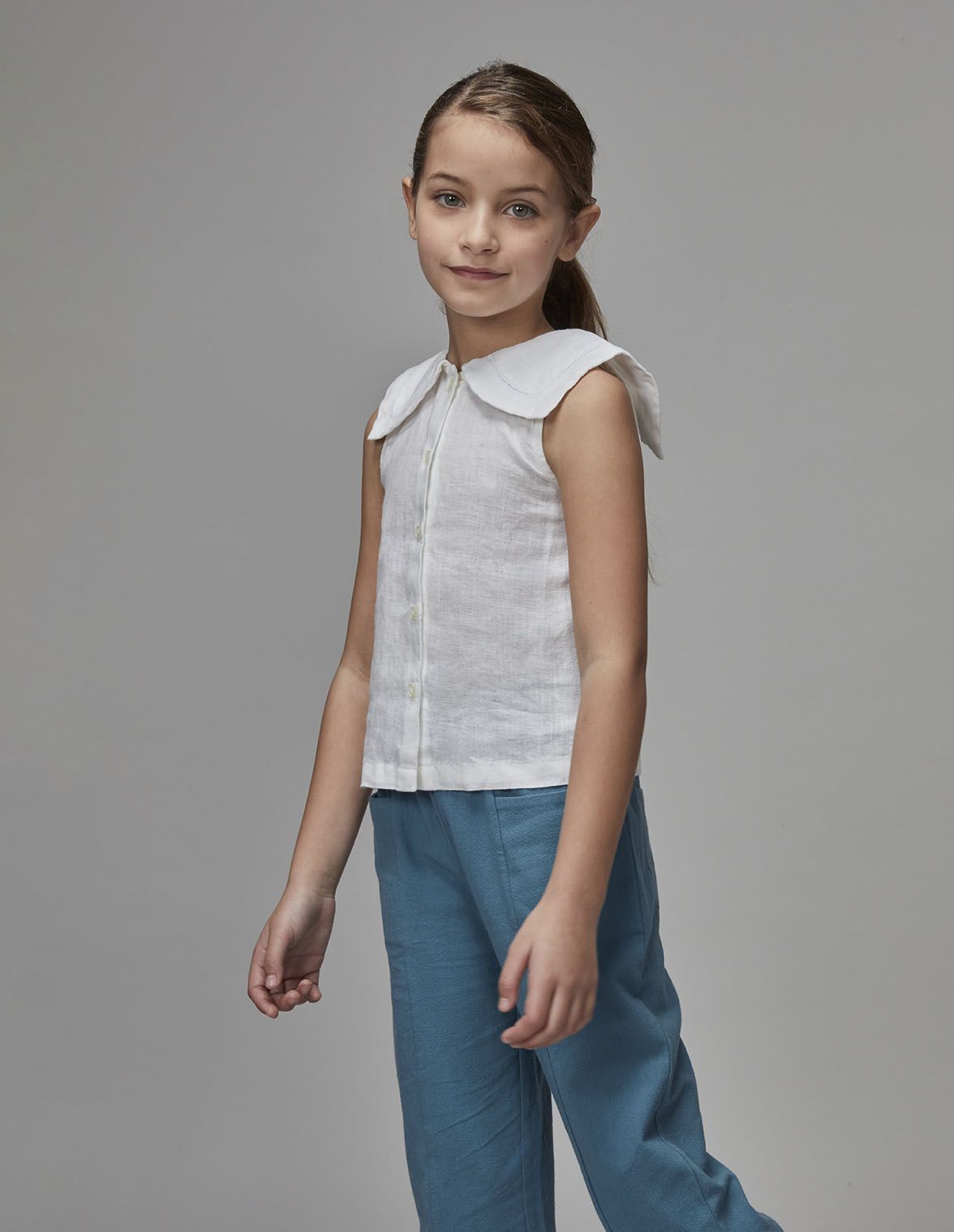 Chemisier sans manches pour fille avec grand col blanc Gocco