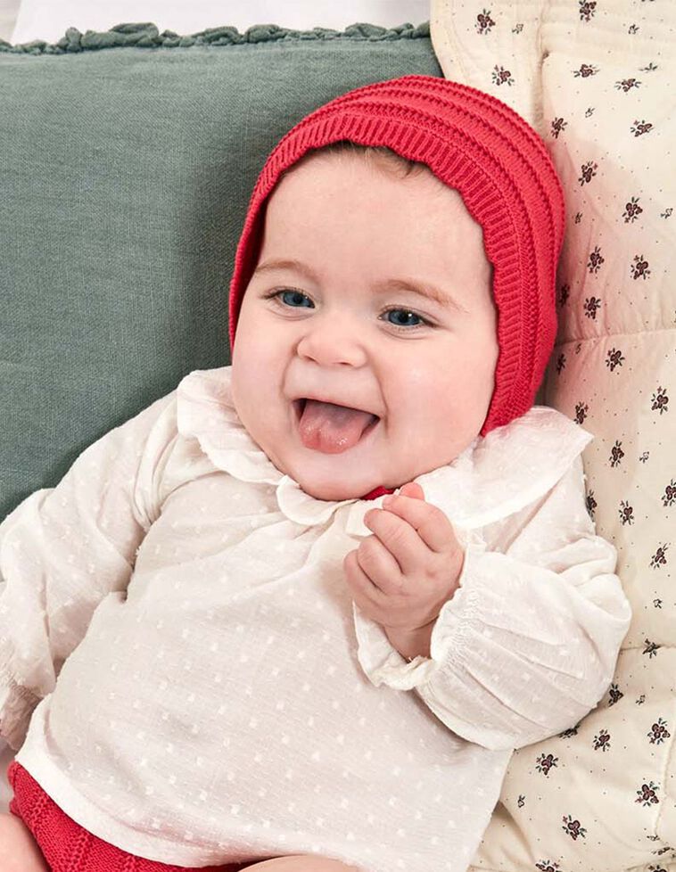 Bonnet rose en maille inversé