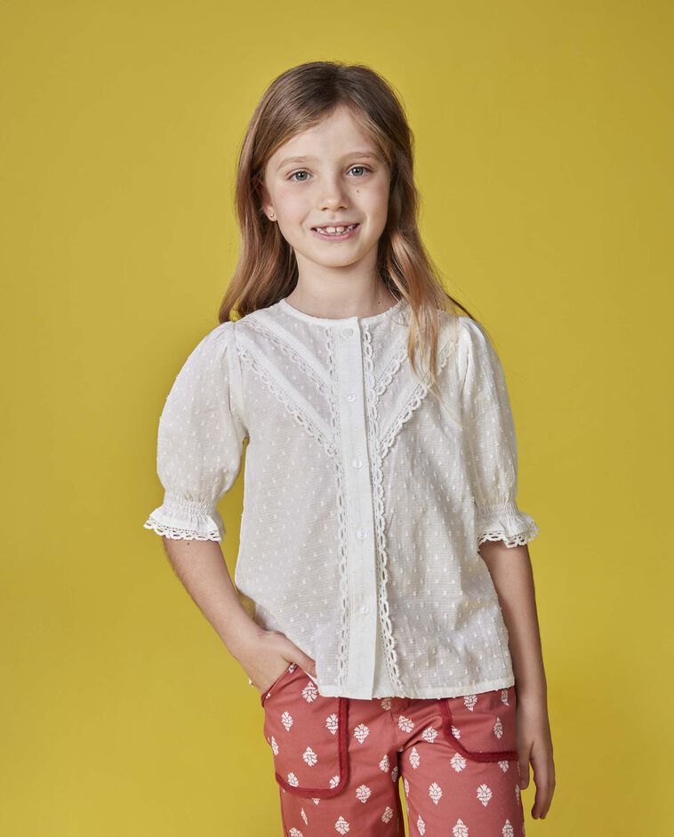 Blusa com fitas bordadas branco/a