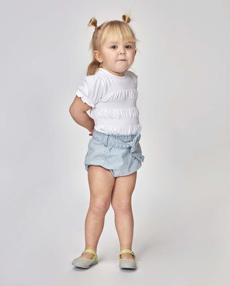 Cal&ccedil;&otilde;es abalonados de micro riscas denim