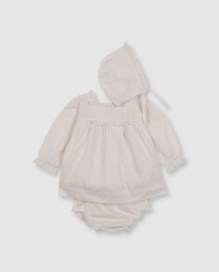 Conjunto branco com capota beb&eacute;