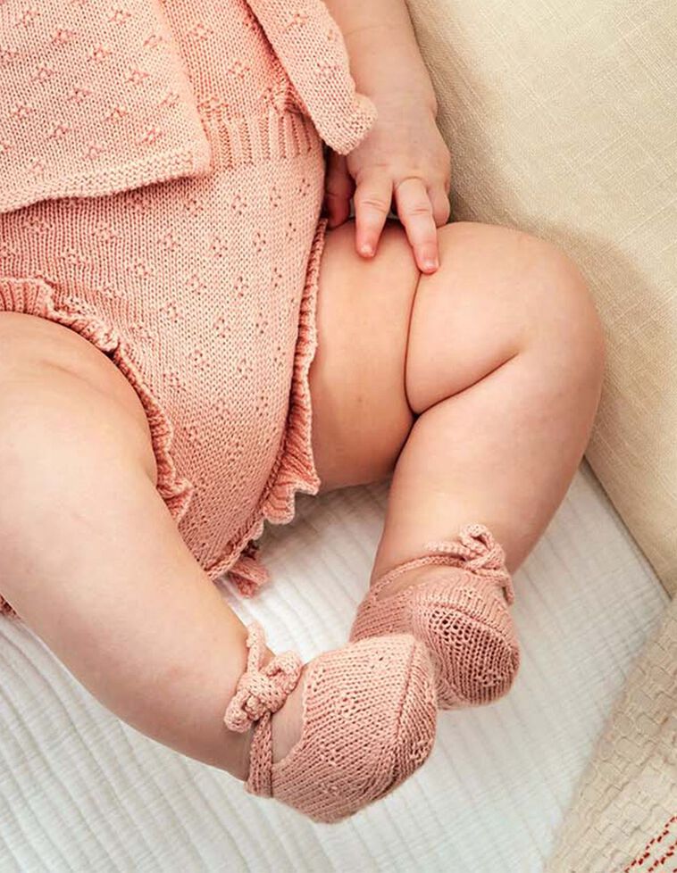 Chausson ajouré rose