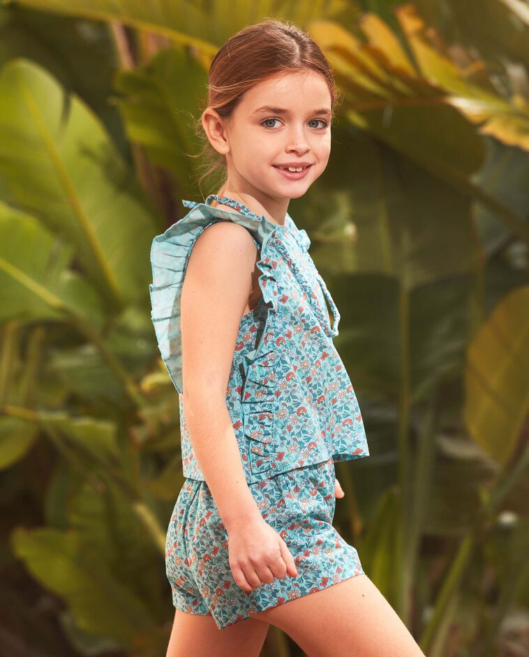 Blouse &agrave; fleurs bleu clair