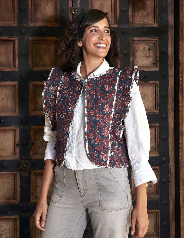 Gilet imbottito con volant per mamma verde petrolio