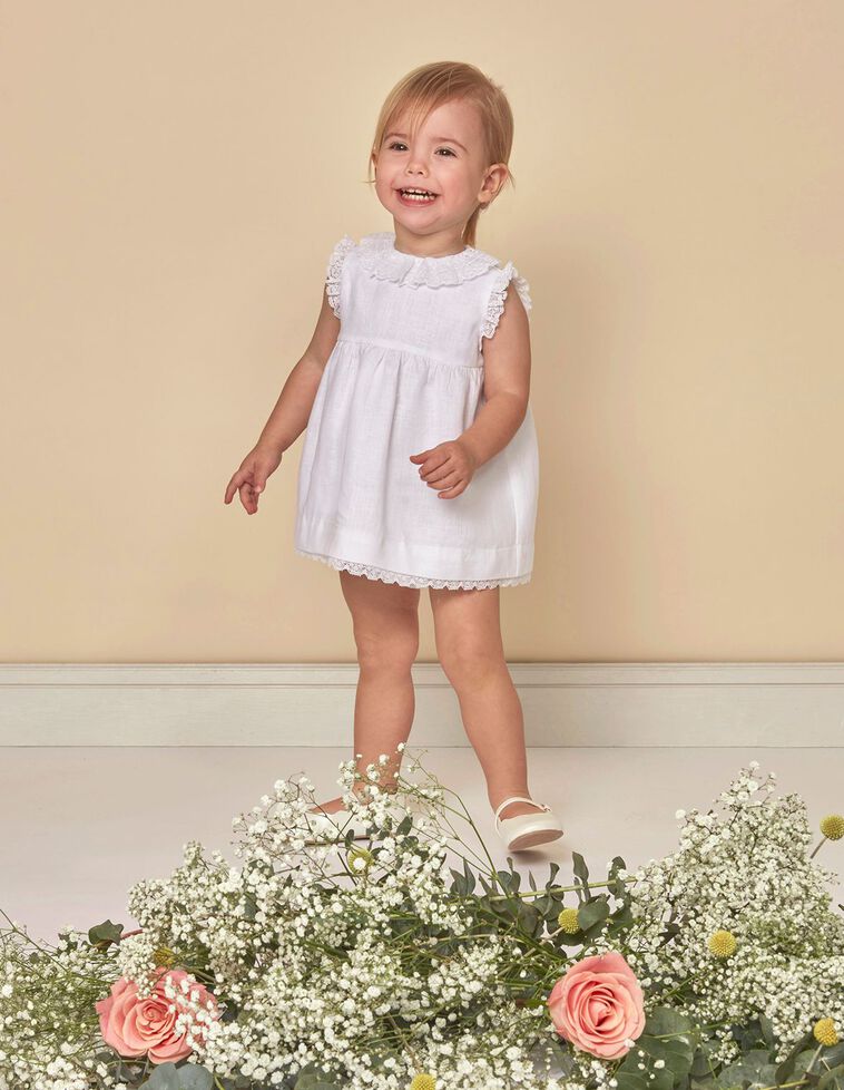 Vestito lungo con strisce ricamate color bianco sporco