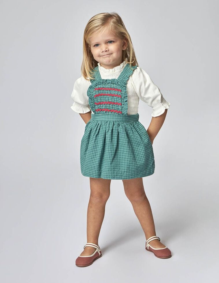 Tablier à carreaux vichy avec blouse verte