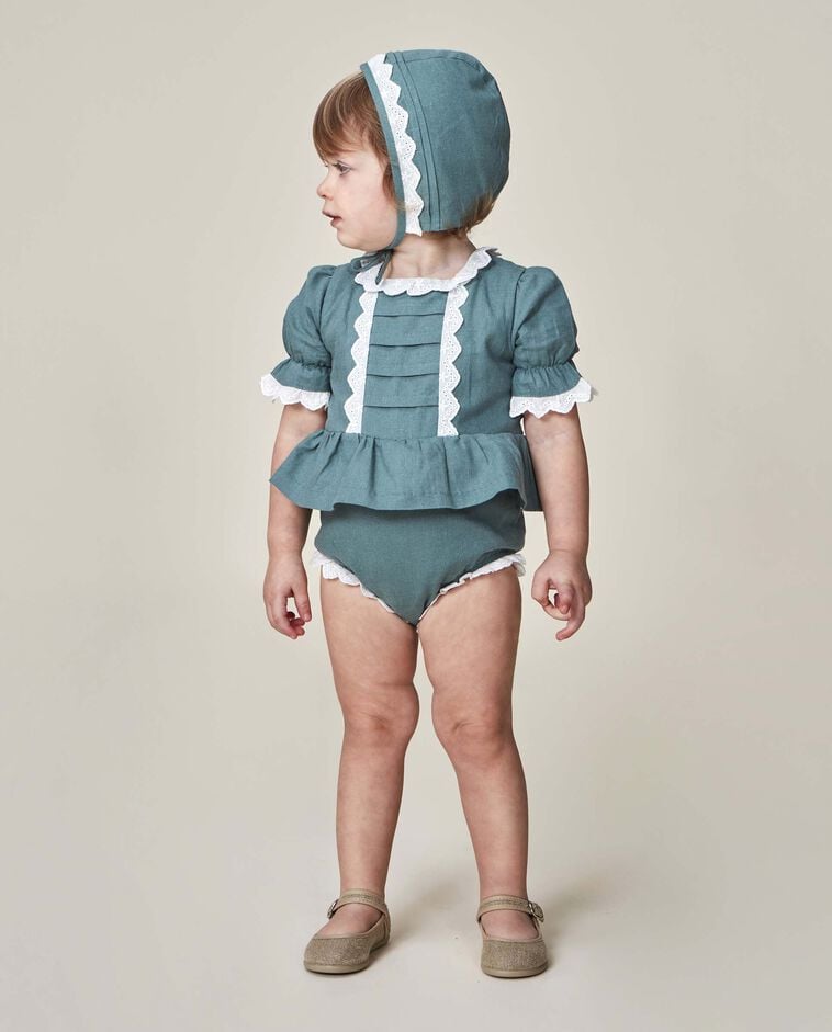 Babygrow de linho com fitas bordadas verde