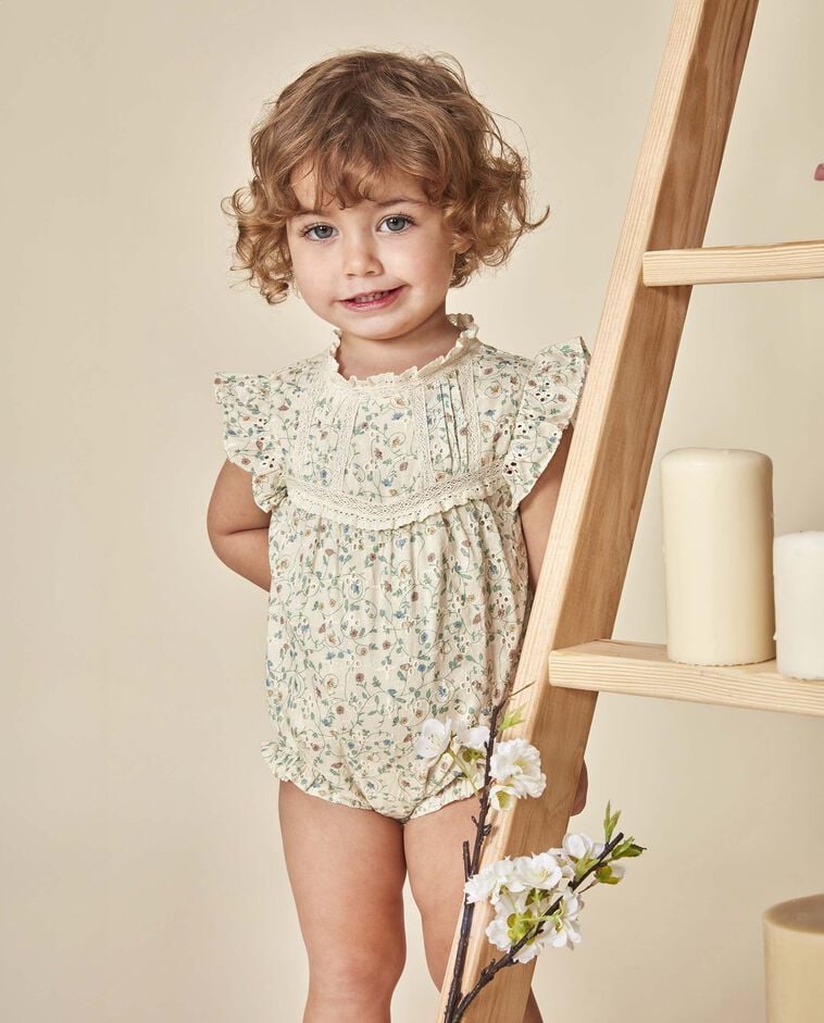 Barboteuse &agrave; fleurs coloris pierre