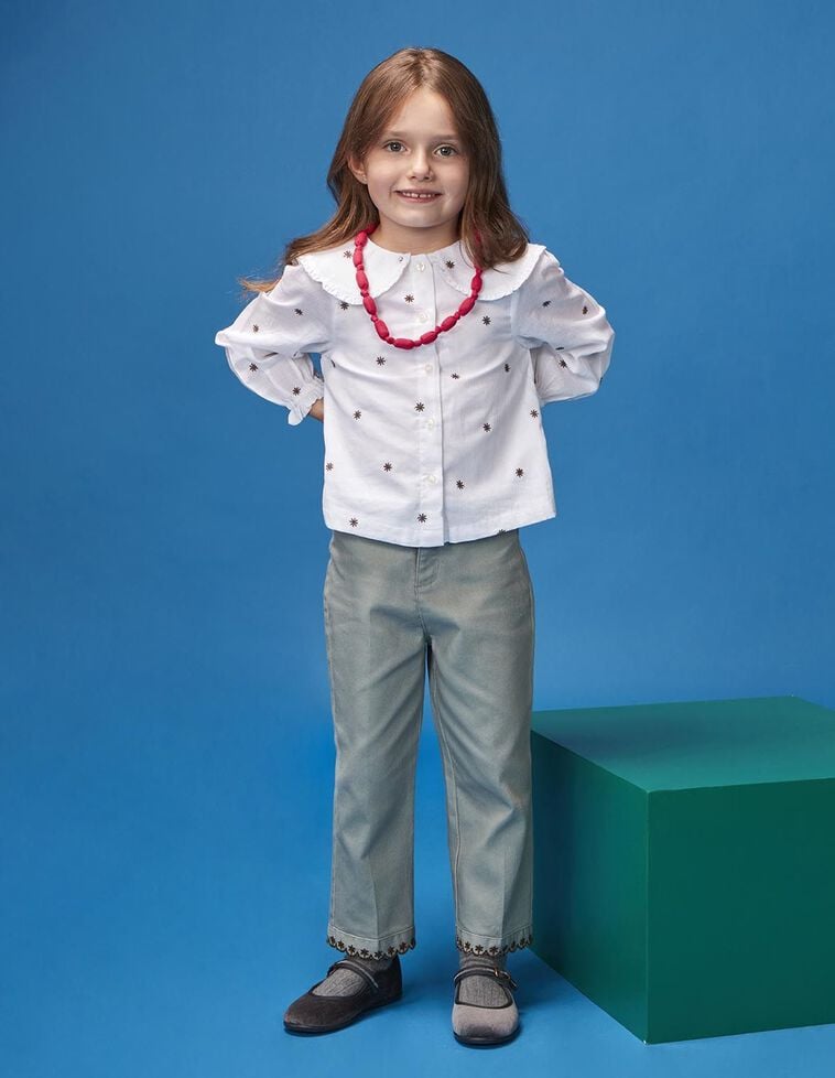 Bluse mit Blumenmuster, in Weiß