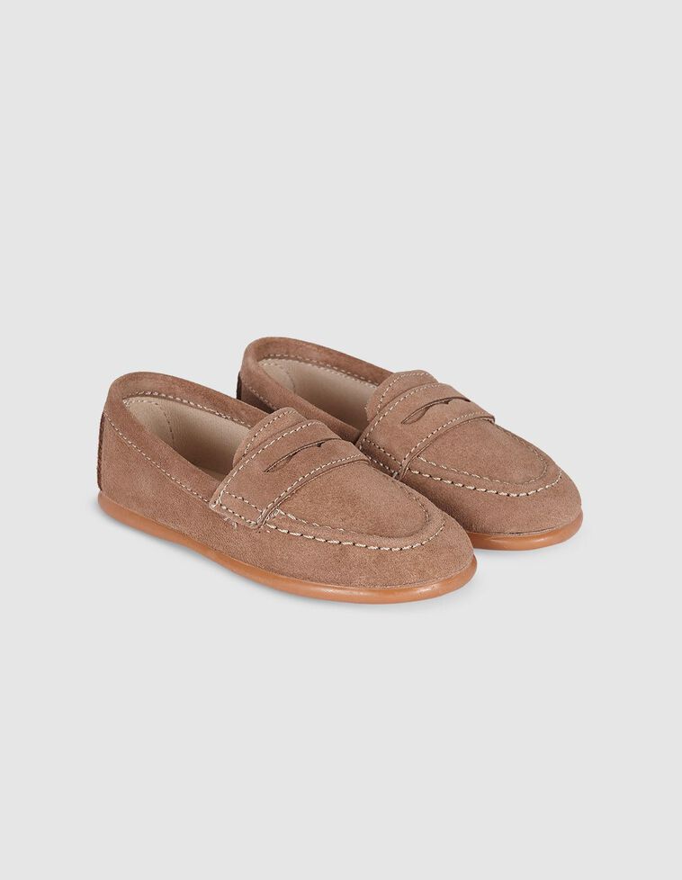 Mocassin de couro rachado