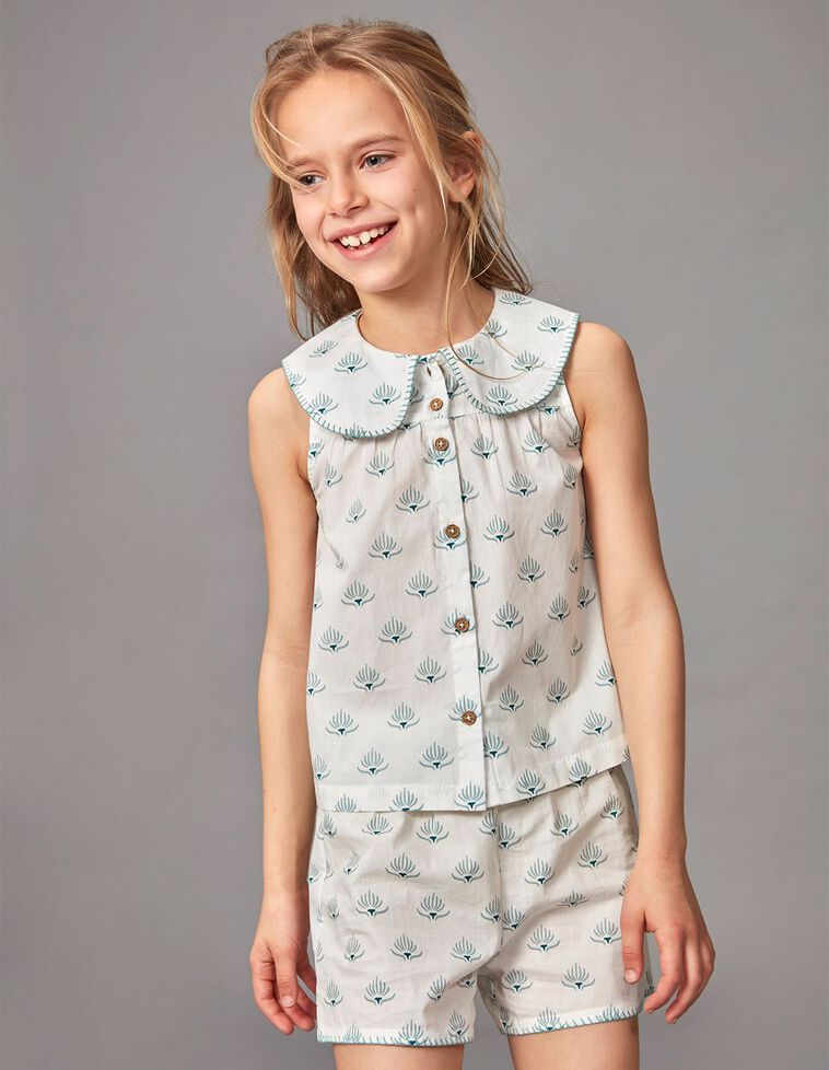 Pijama curto com estampado de índio  branca 