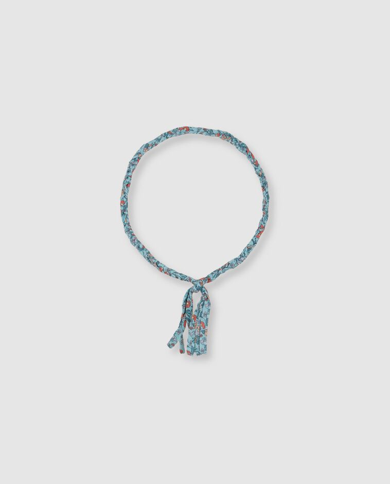 Collier de fleurs bleu clair