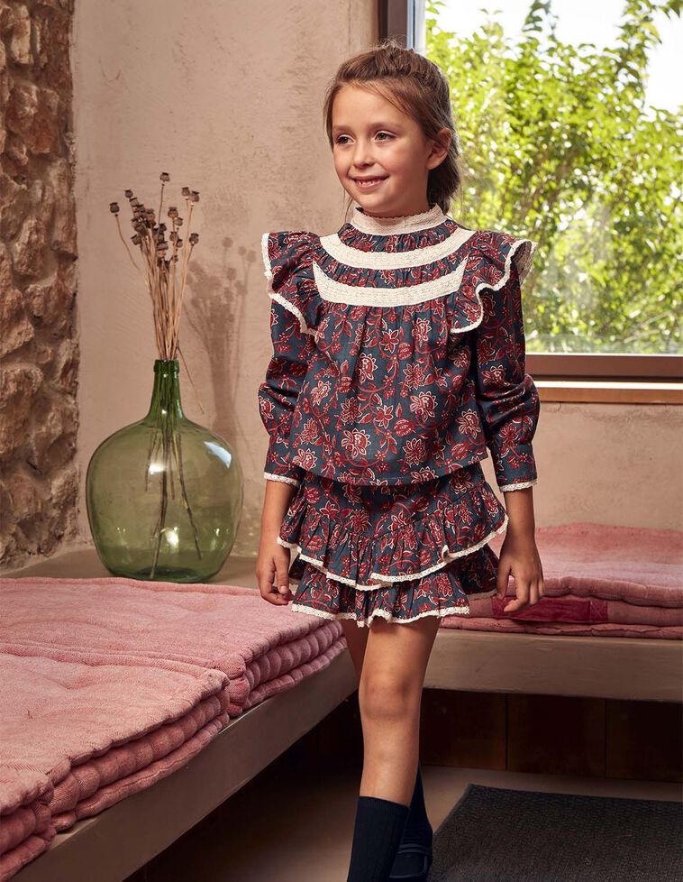 Bedrucktes Kleid mit Blumen und Rüschen, in Petrolgrün Bedrucktes Kleid mit Blumen und Rüschen, in Petrolgrün