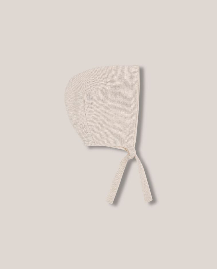 Strickm&uuml;tze in Wei&szlig;