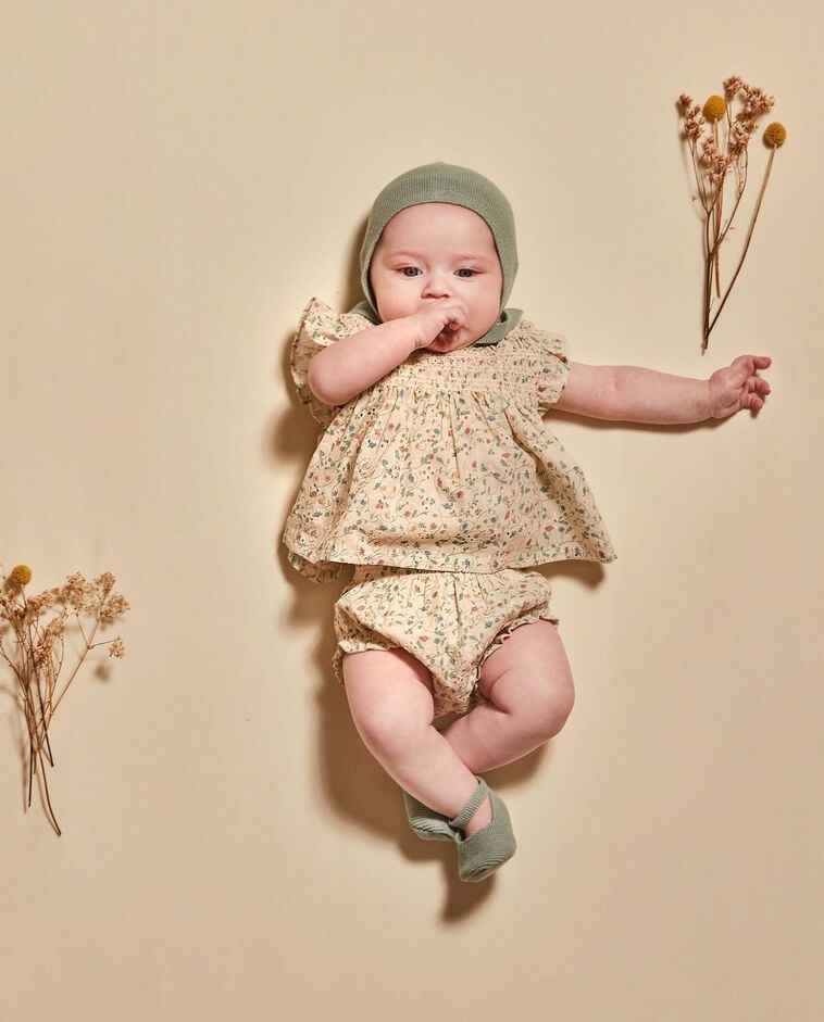 Gebl&uuml;mtes Hemd in Steingrau