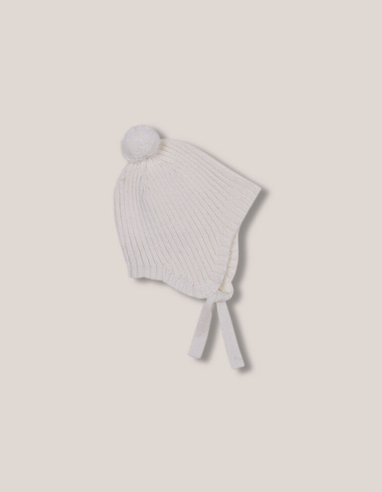 Capa Branco Sujo Com Pompom Branco Sujo