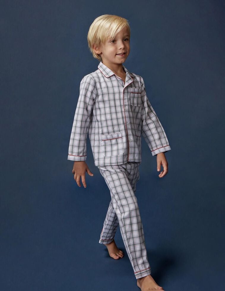 Karierter Pyjama mit kontrastierender Paspel, in Grün Karierter Pyjama mit kontrastierender Paspel, in Grün