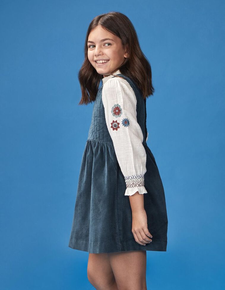 Blouse à broderies sur les manches bouffantes blanc