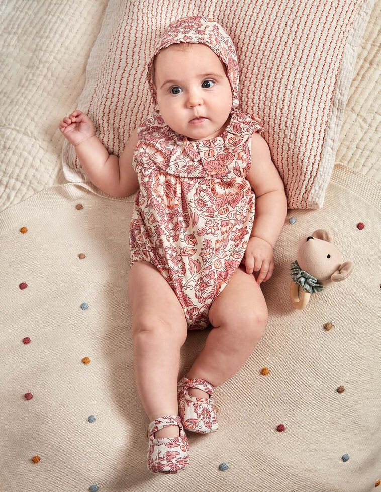 Babygrow sem pernas com folho na gola branco