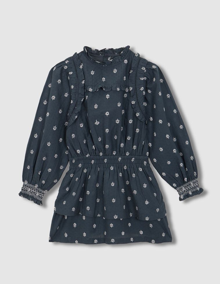 Robe grise brodée de fleurs