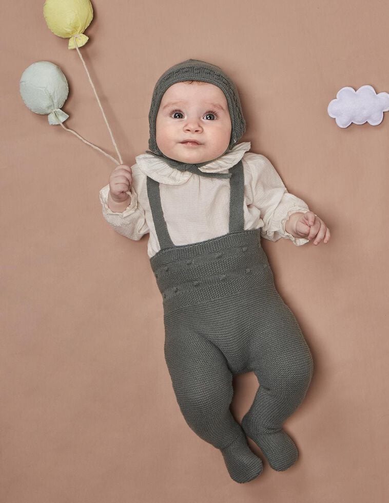 Salopette longue en laine avec détails en maille riz et pompons vert foncé