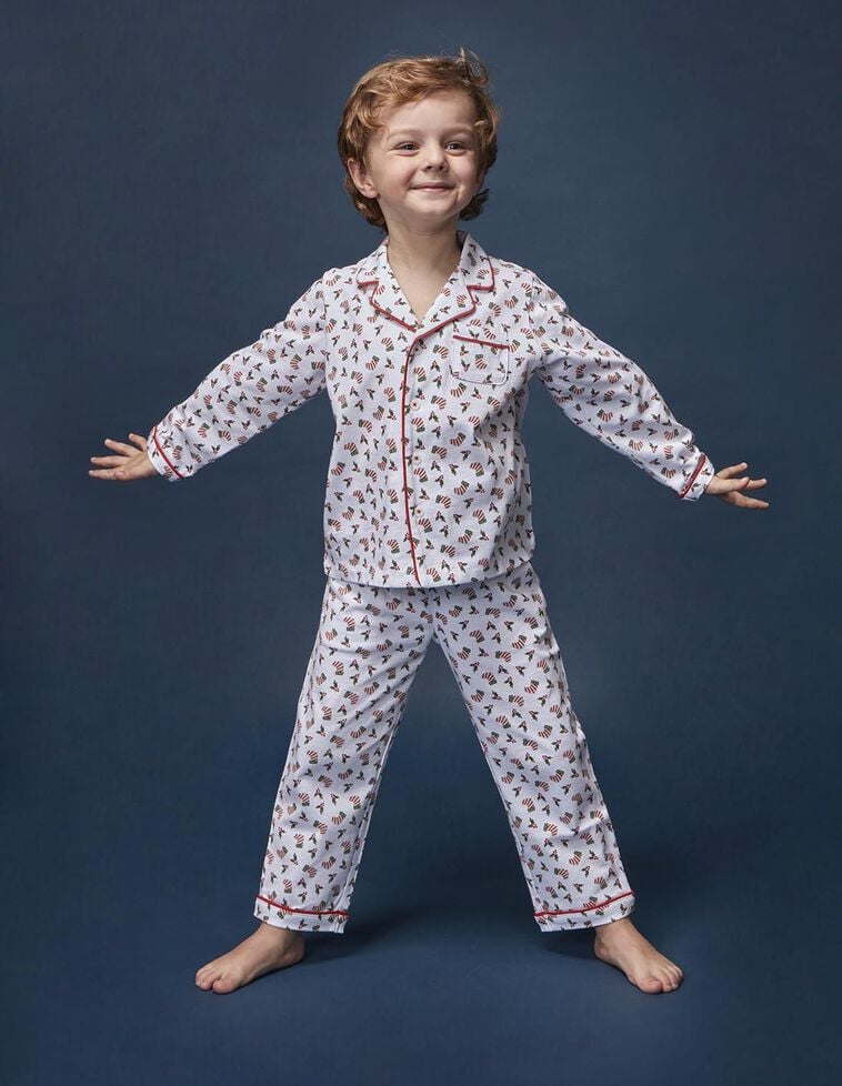 Pyjama de Noël avec bordure contrastée blanche Pyjama de Noël avec bordure contrastée blanche