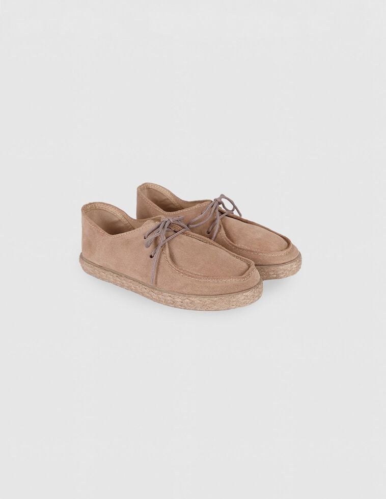 Chaussure à lacets en daim marron